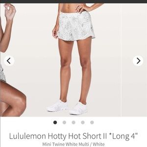 Lululemon Hotty Hot Short II *Long 4"